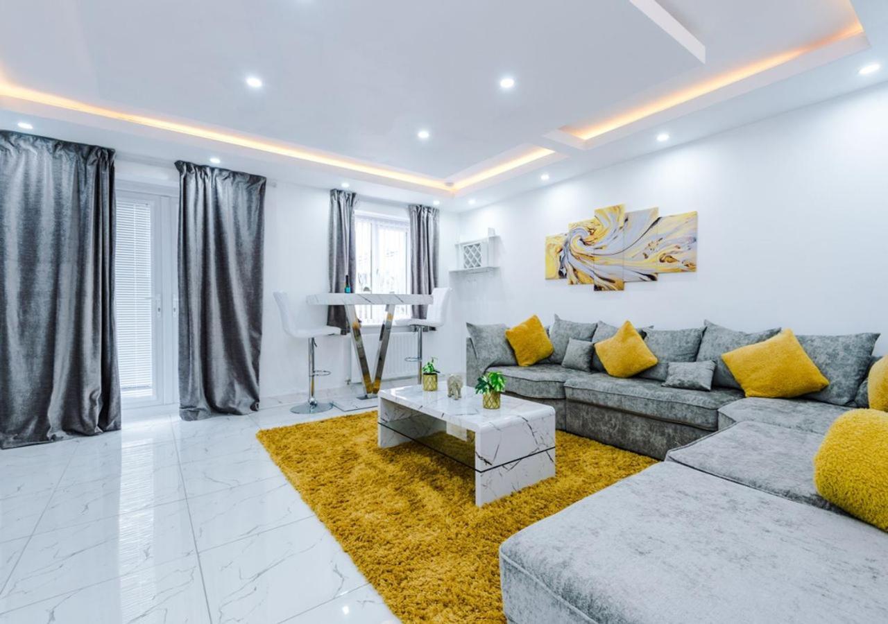 Luxury 3 Bedroom House Close To Manchester Center Dış mekan fotoğraf